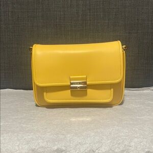 NWT MICHAEL KORS BRADSHAW MESSENGER BAG